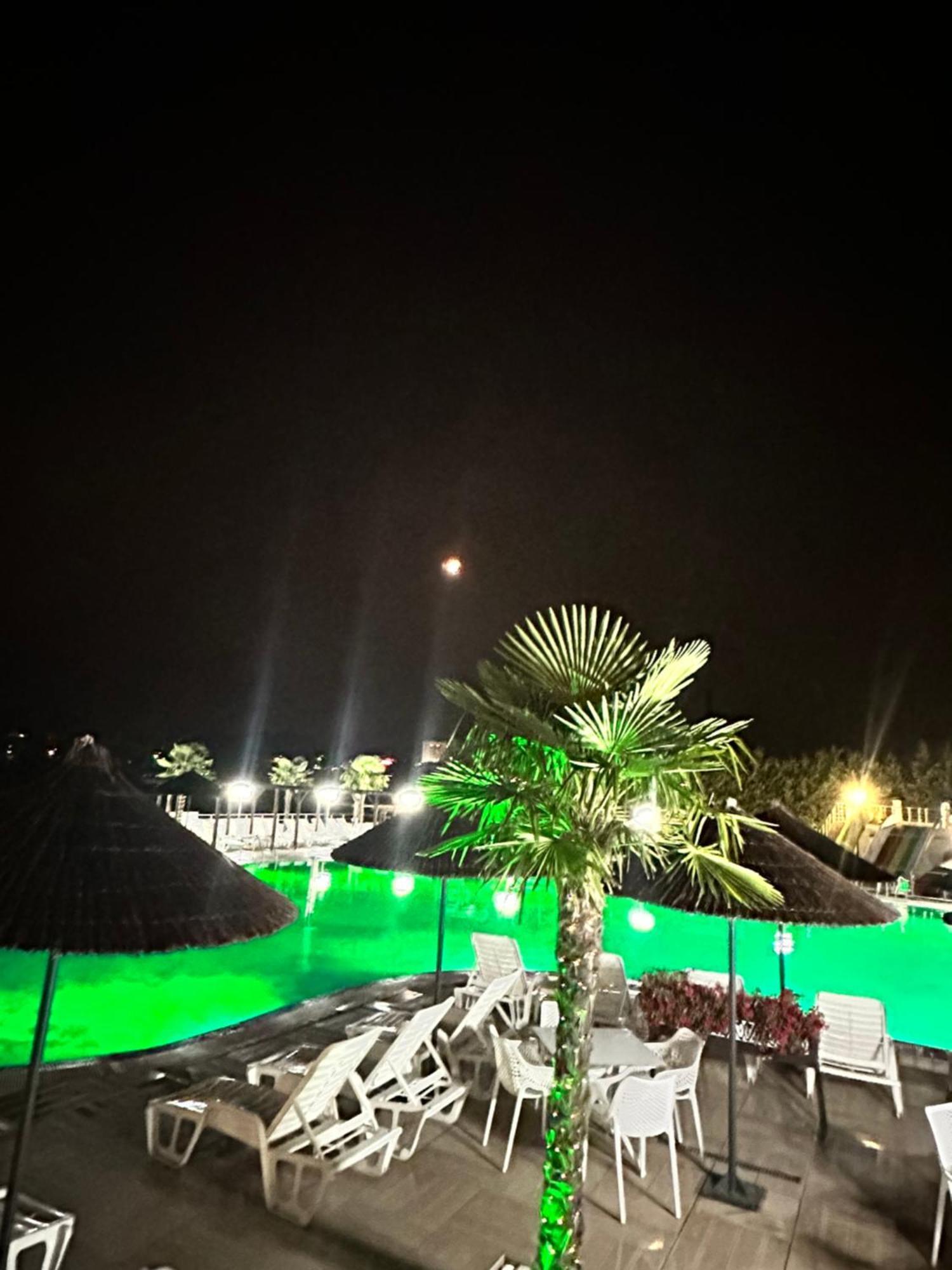 Hotel Aqua Kurdzhali Exterior photo